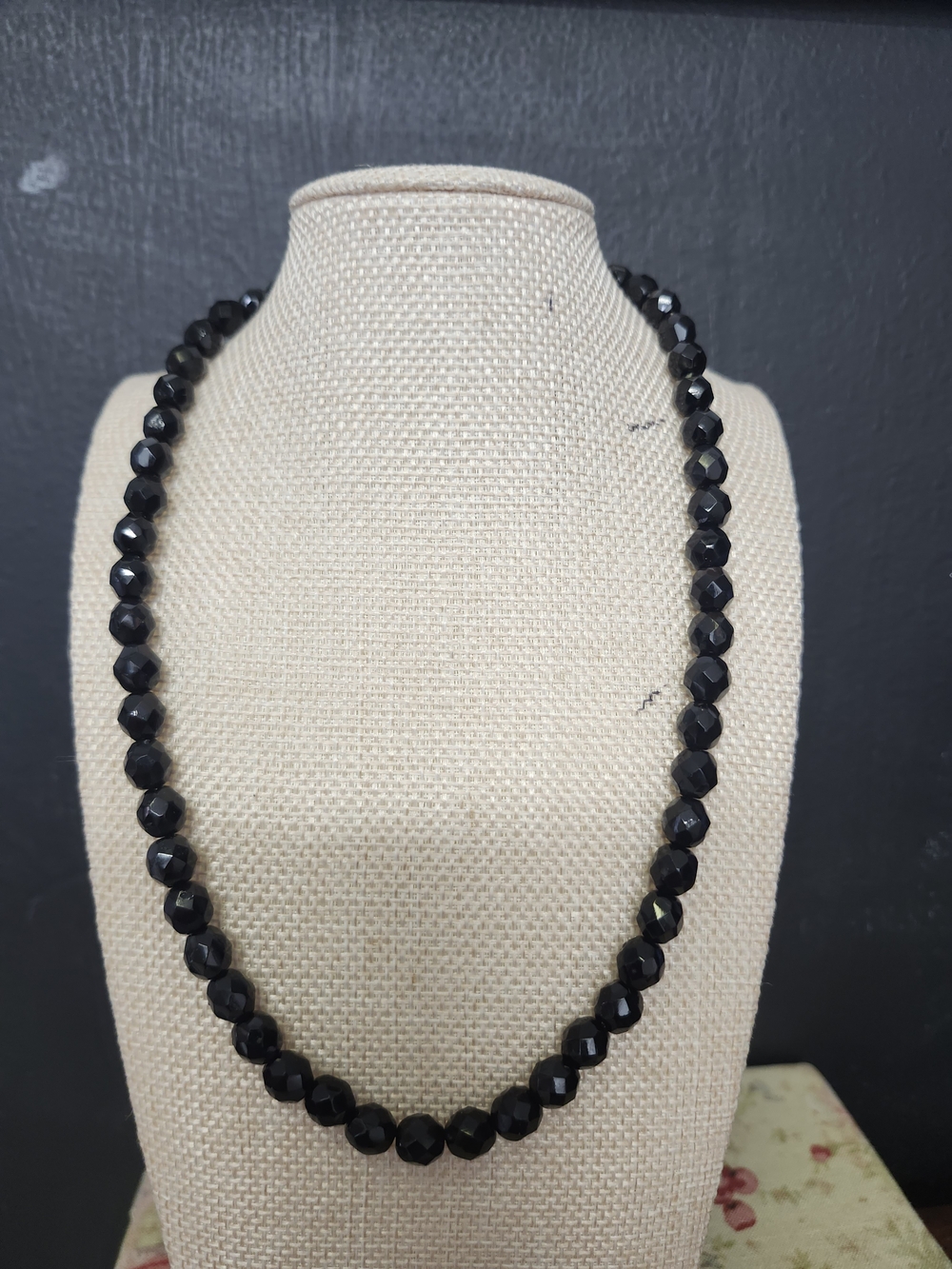 Black Faceted Bead Necklace - Women Jewelry 18"